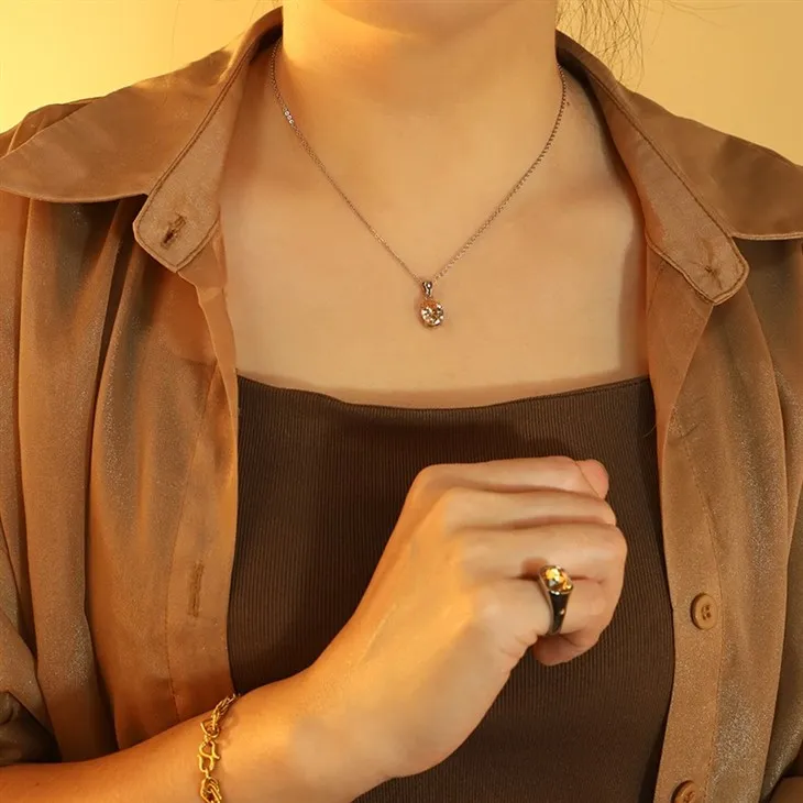 Oval Cut Zircon Pendant Necklace high quality Oval Cut Zircon Pendant Necklace high quality