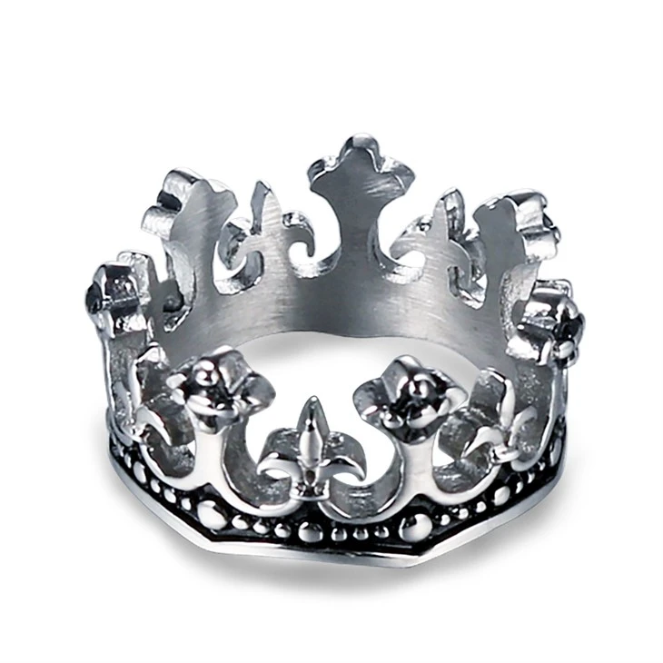Royal Gothic Crown Band Ring