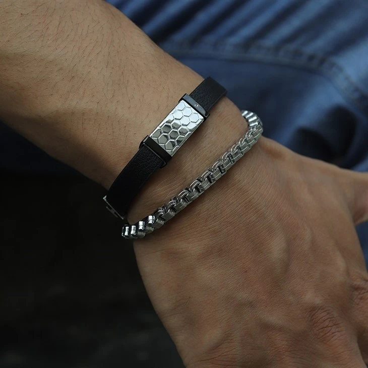 316L Stainless Steel Leather Bracelet With Zircon – Wholesale & Customizable factory 316L Stainless Steel Leather Bracelet With Zircon – Wholesale & Customizable factory